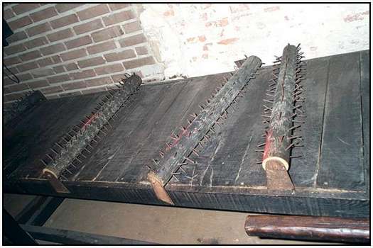 Collection Of Most Barbaric Medieval Instruments Of Torture Moolf